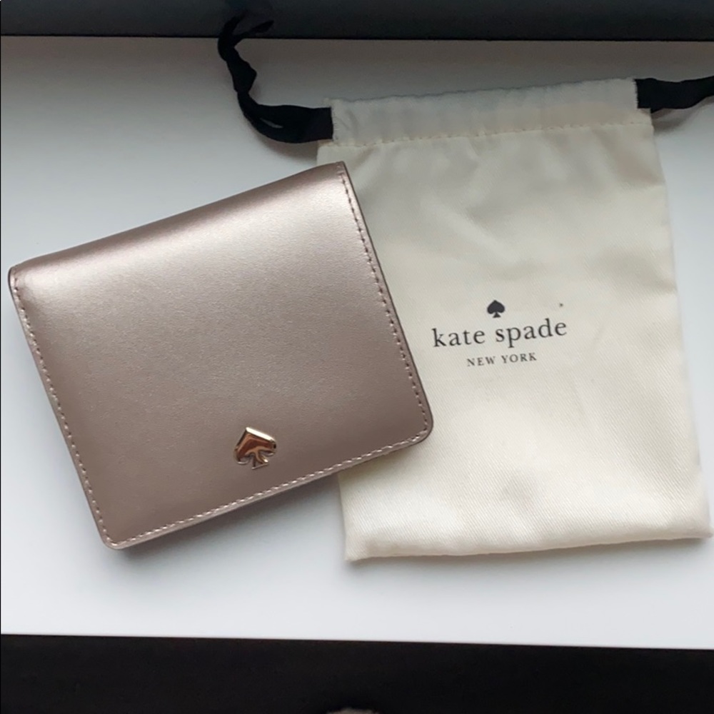 BRAND NEW⭐️⭐️⭐️ Kate Spade Wallet♠️♠️♠️